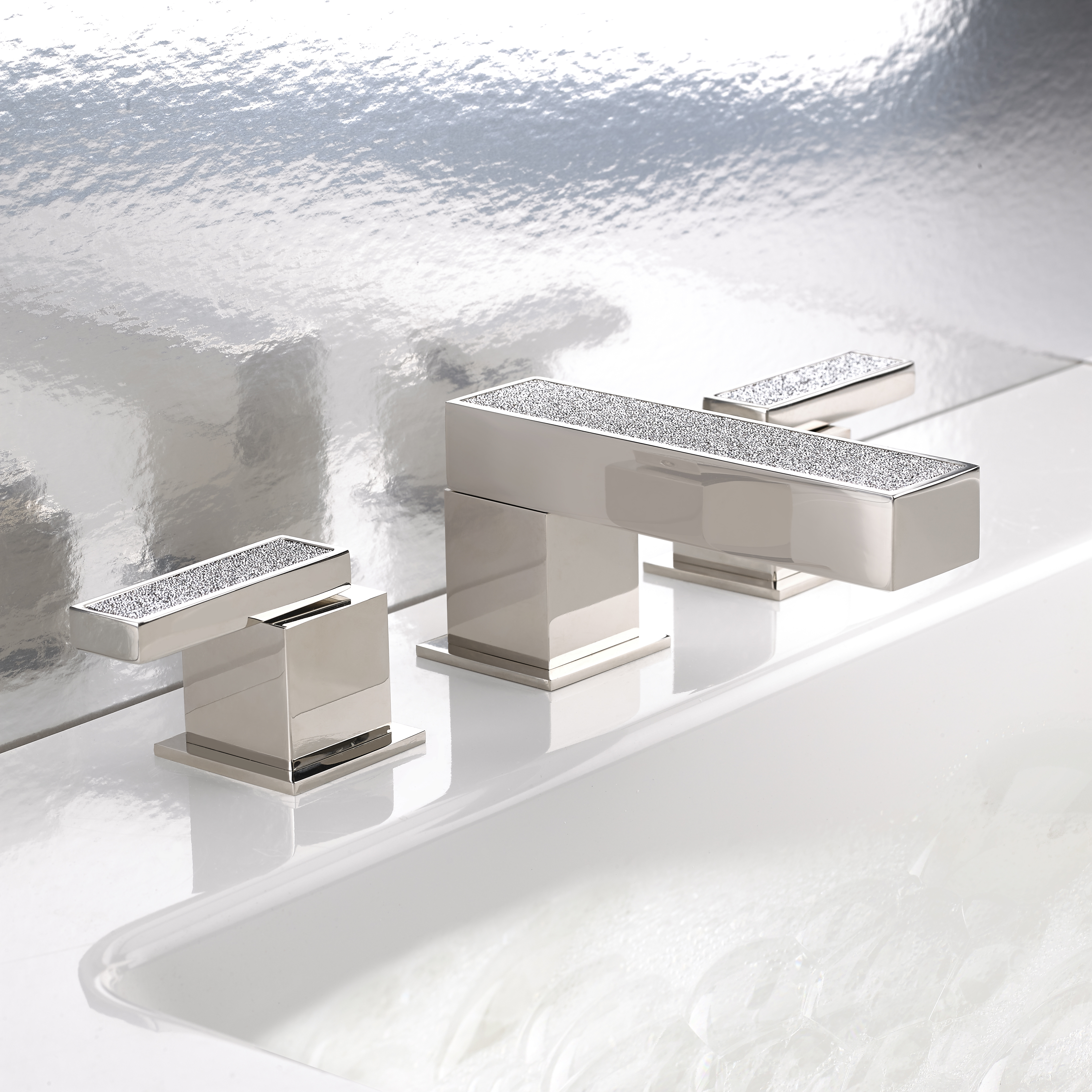 Watermark Jem faucet adding sparkle and shine.