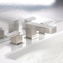 Watermark Jem faucet adding sparkle and shine.